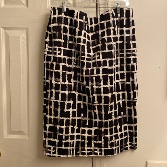 Spiegel Dresses & Skirts - Spiegel midi pencil skirt